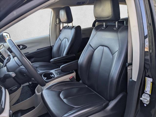 used 2023 Chrysler Pacifica car, priced at $23,091