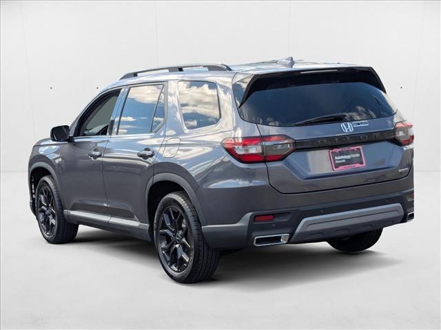 new 2025 Honda Pilot car, priced at $47,194