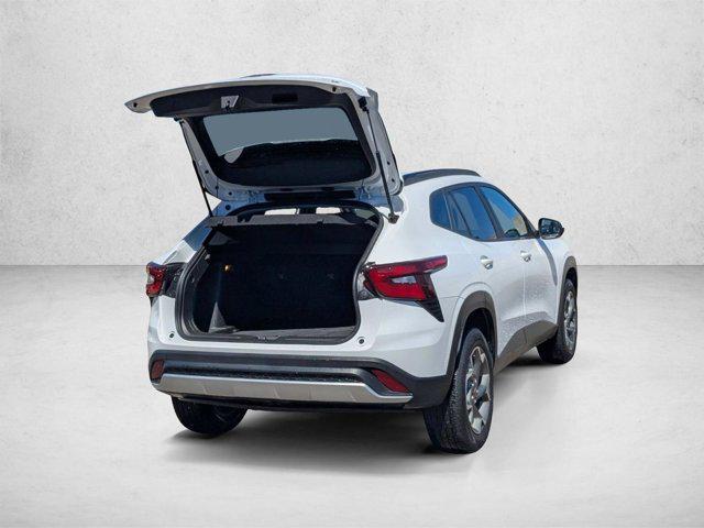 used 2025 Chevrolet Trax car, priced at $19,075
