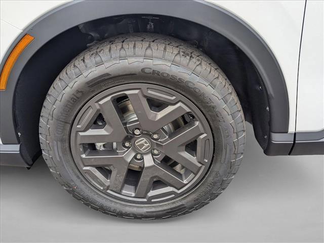 new 2026 Honda CR-V Hybrid car, priced at $40,705