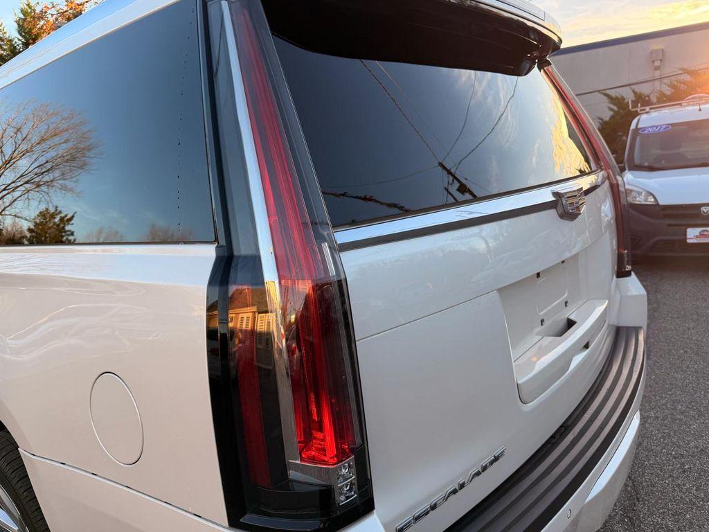 used 2015 Cadillac Escalade ESV car, priced at $19,995
