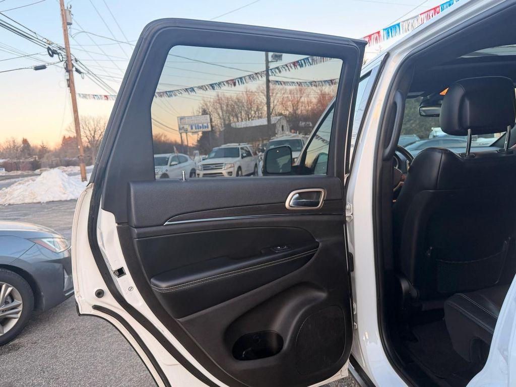 used 2017 Jeep Grand Cherokee car, priced at $14,995