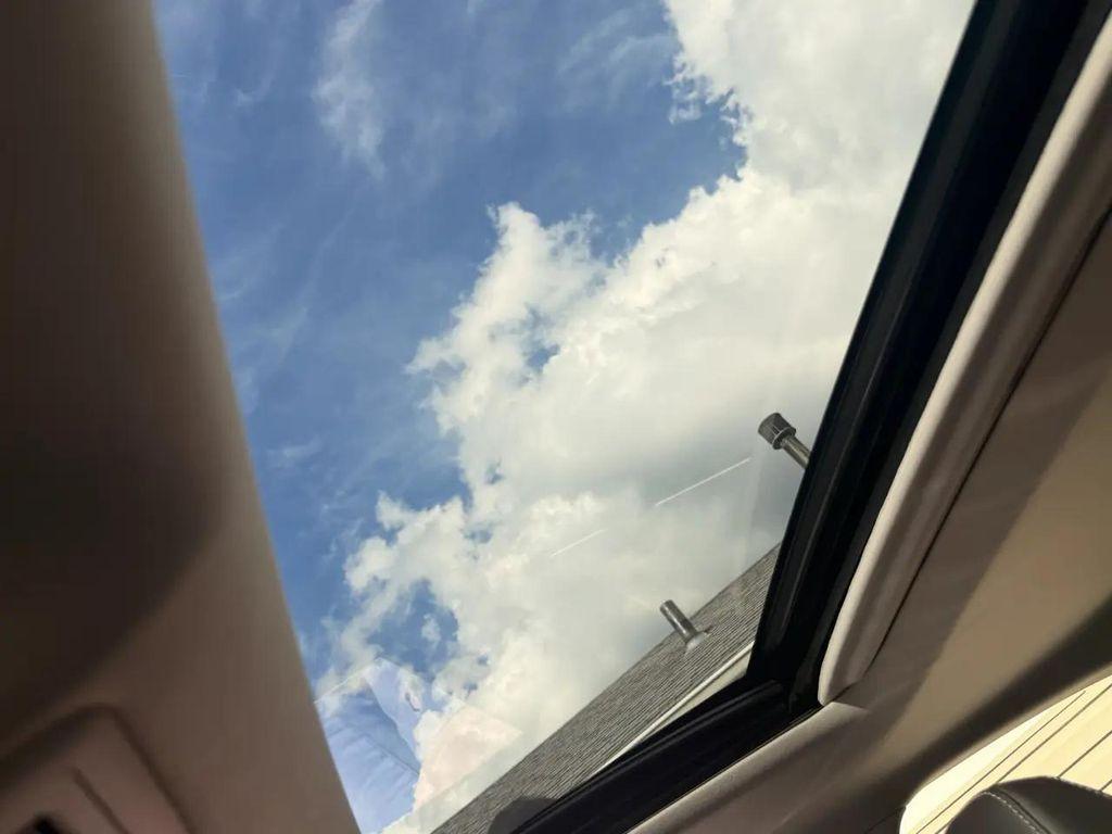 Lexus ES view 29