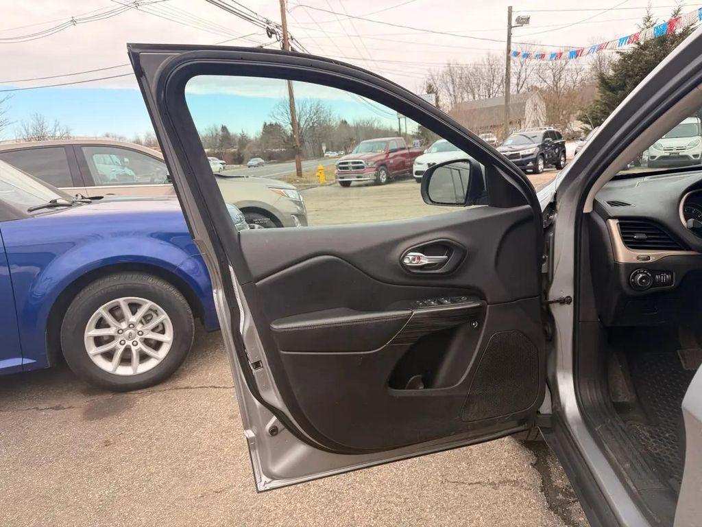 used 2014 Jeep Cherokee car, priced at $7,995