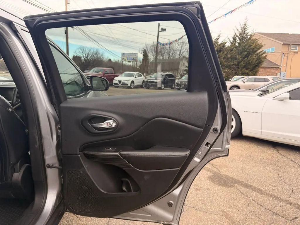 used 2014 Jeep Cherokee car, priced at $7,995