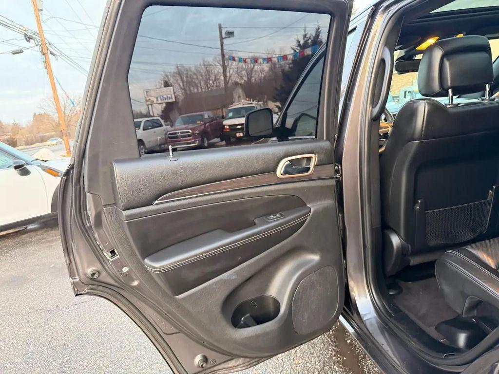 used 2017 Jeep Grand Cherokee car, priced at $12,995