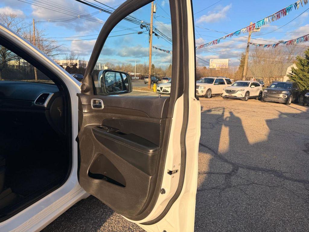 used 2015 Jeep Grand Cherokee car, priced at $9,995