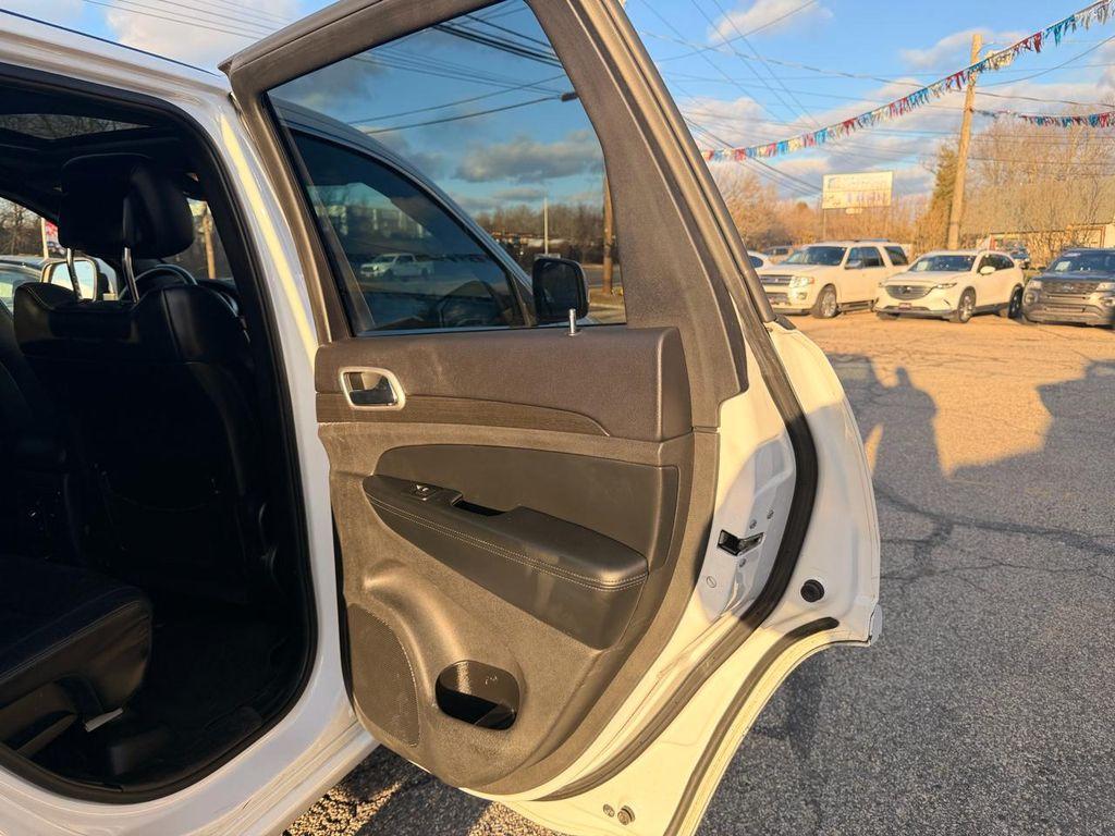 used 2015 Jeep Grand Cherokee car, priced at $9,995