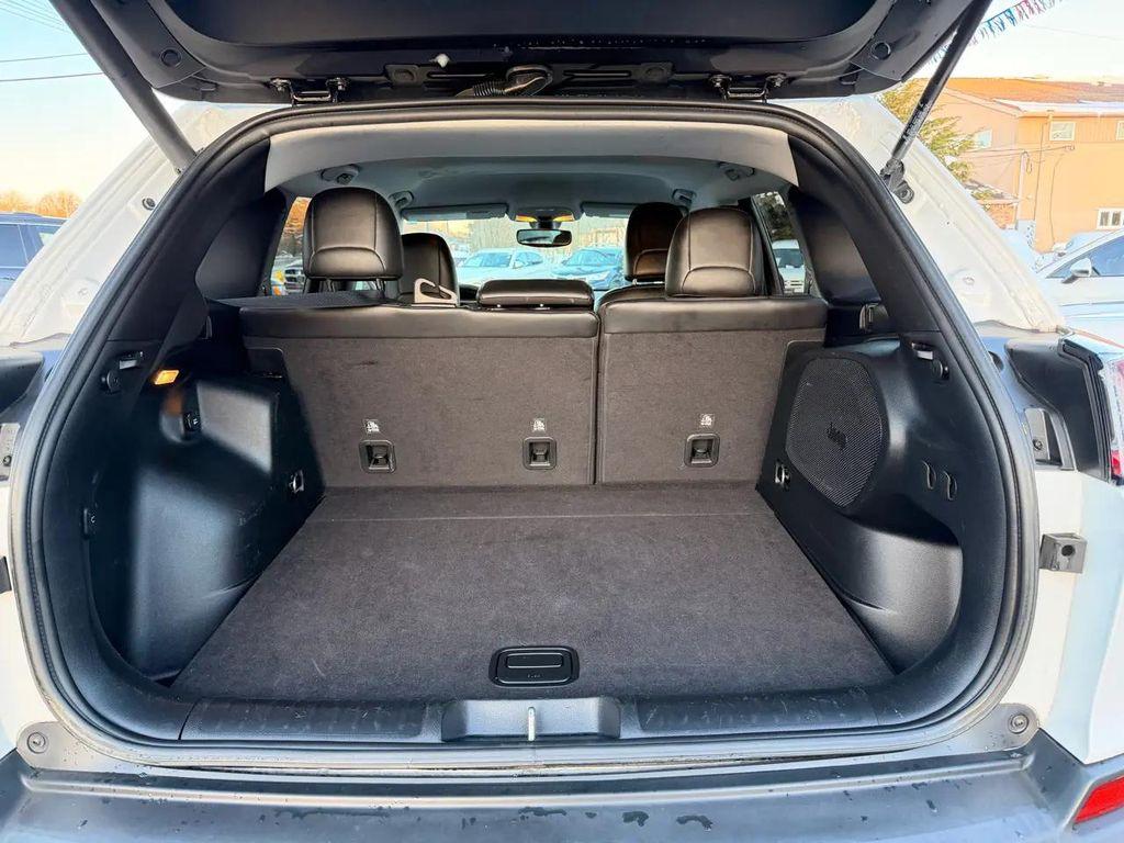 used 2020 Jeep Cherokee car, priced at $9,995