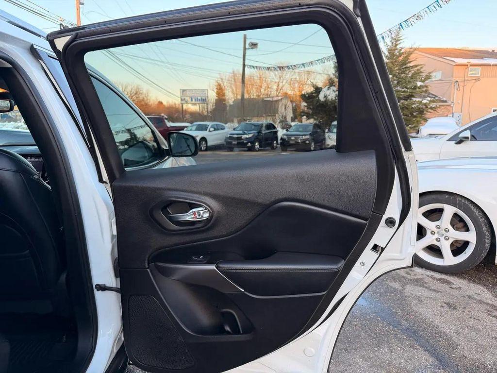 used 2020 Jeep Cherokee car, priced at $9,995