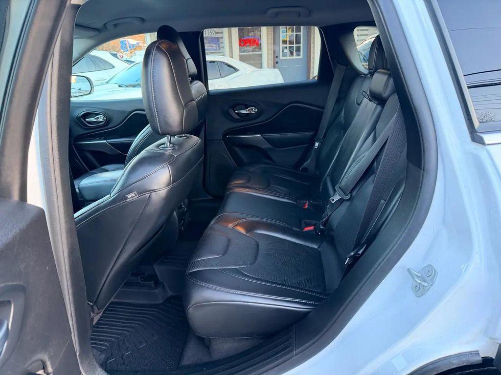 used 2020 Jeep Cherokee car, priced at $9,995