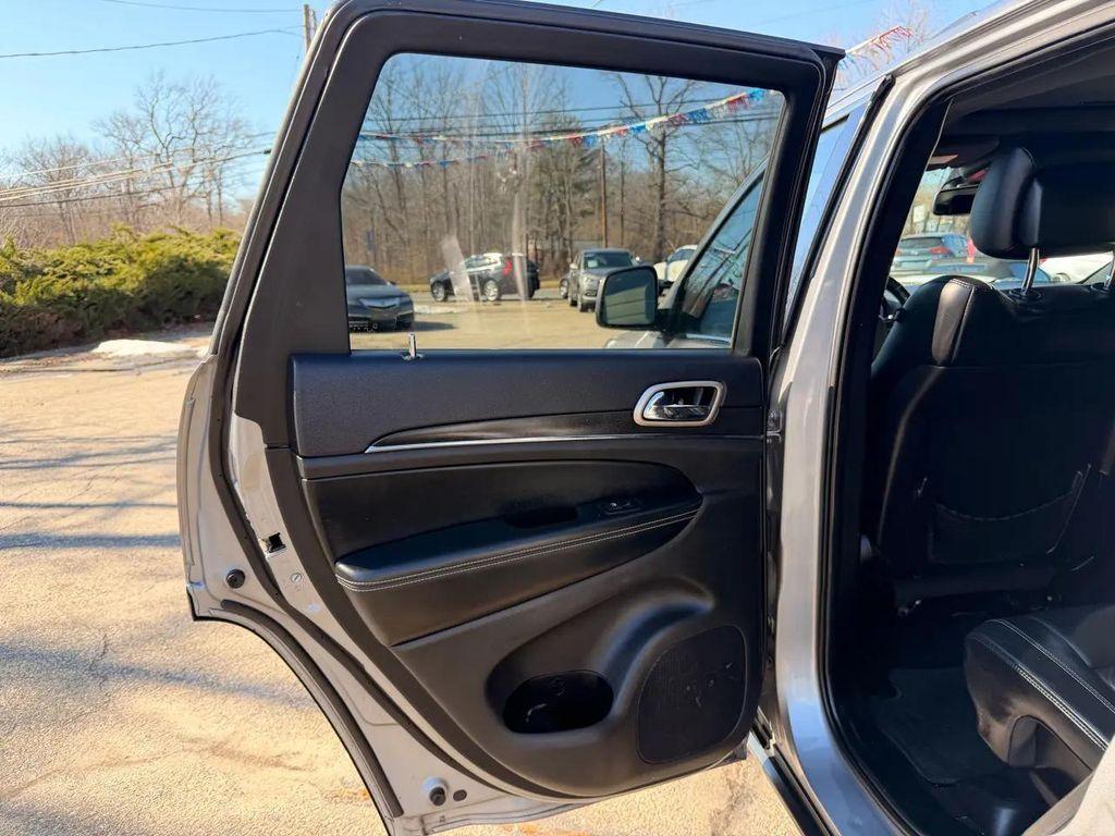 used 2015 Jeep Grand Cherokee car, priced at $10,995