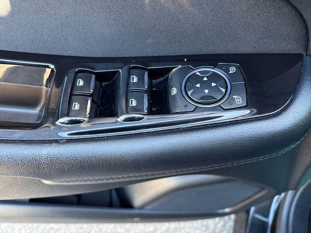 used 2015 Ford Edge car, priced at $12,200