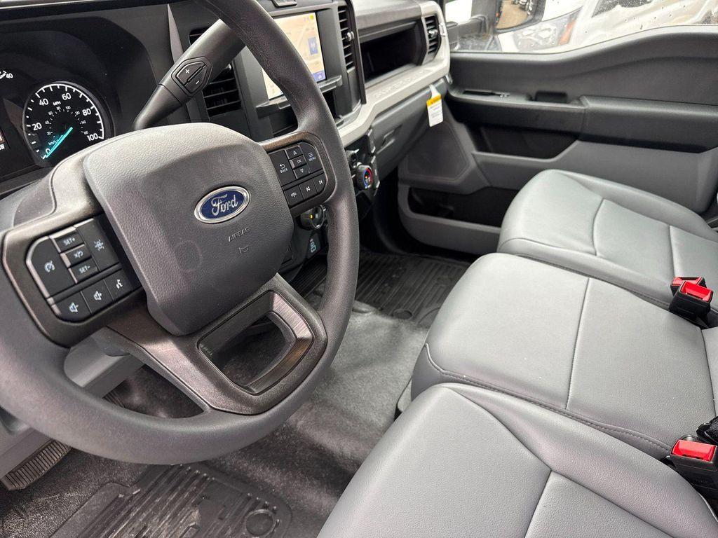 new 2025 Ford F-450 car, priced at $67,000