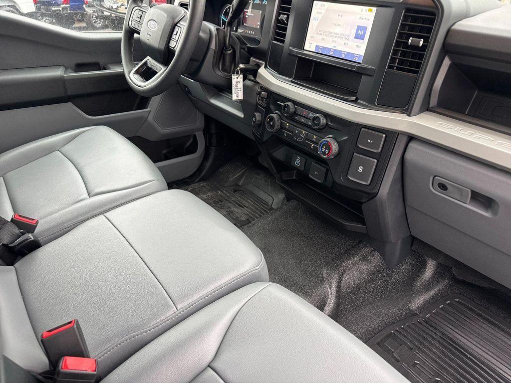 new 2025 Ford F-450 car, priced at $67,000