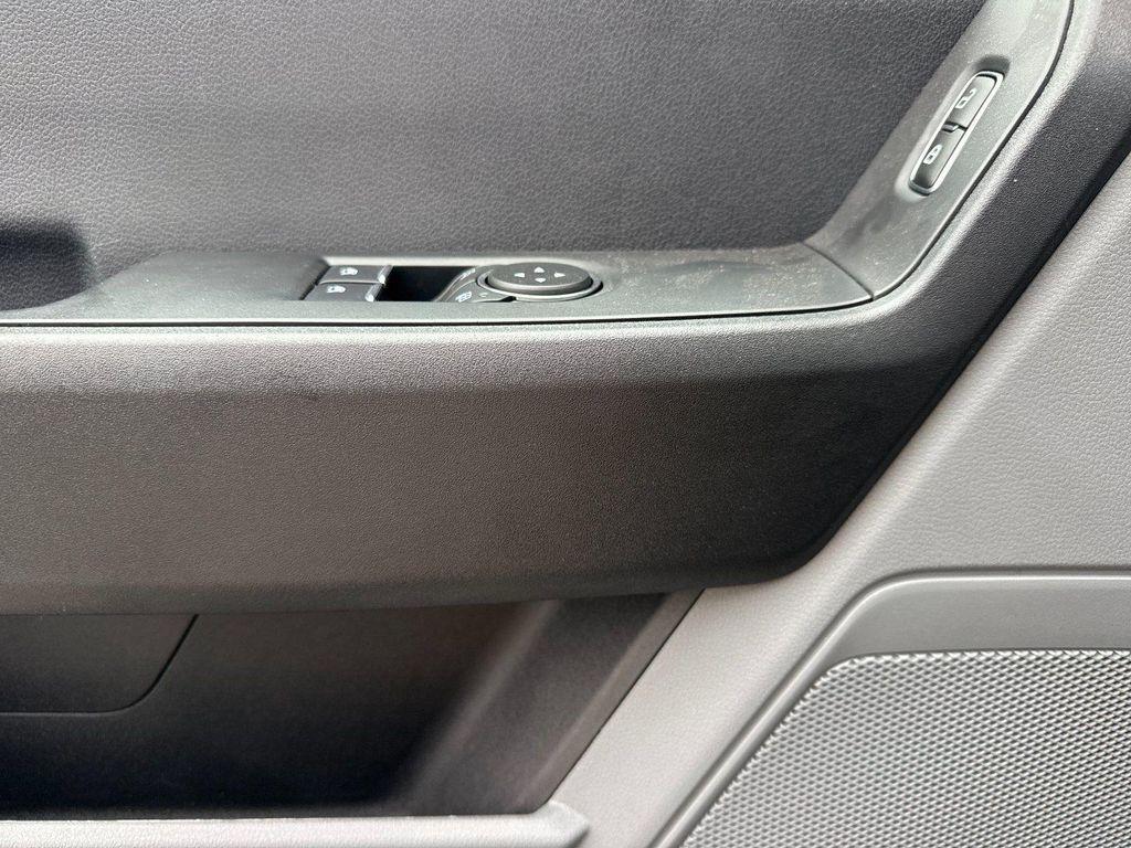 new 2025 Ford F-450 car, priced at $67,000