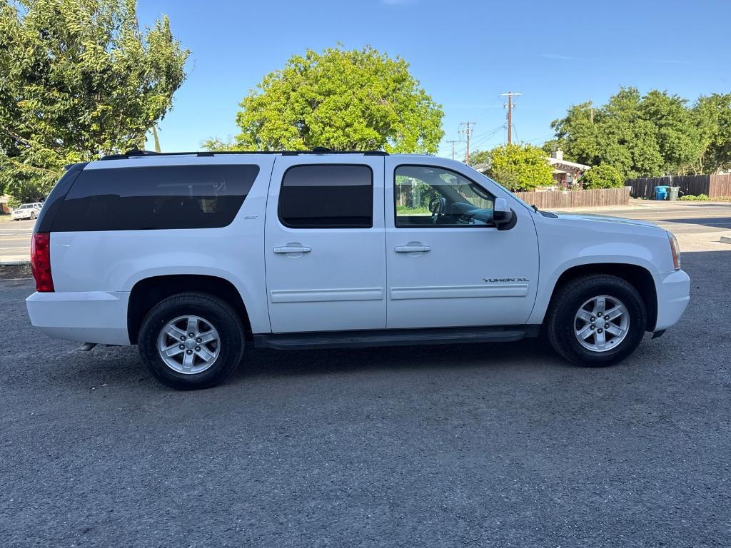 used 2014 GMC Yukon XL car, priced at $12,400