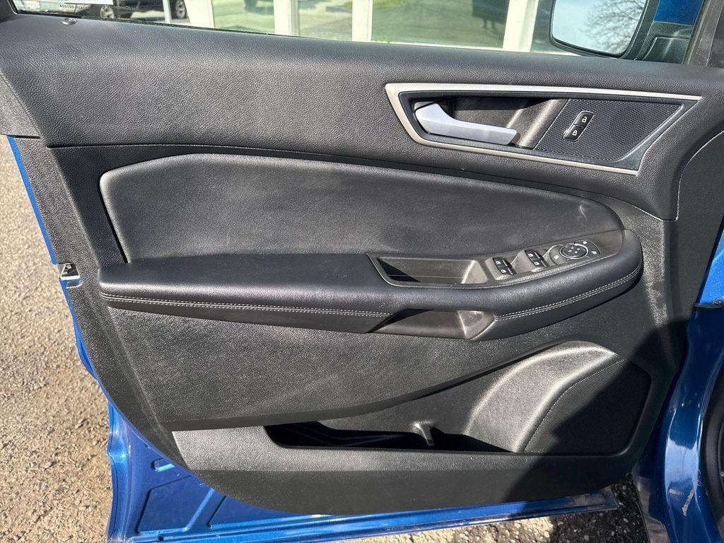 used 2024 Ford Edge car, priced at $17,500