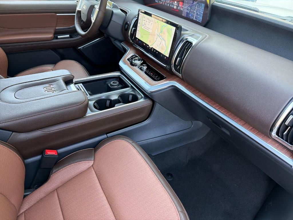 new 2026 Ford Expedition car, priced at $84,404