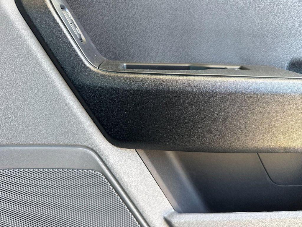 new 2025 Ford F-450 car, priced at $67,570