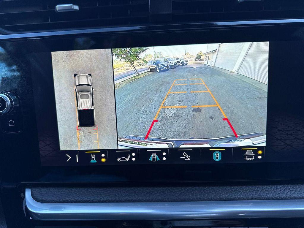 used 2023 GMC Sierra 1500 car, priced at $38,000