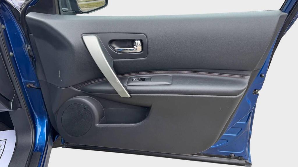 used 2011 Nissan Rogue car, priced at $7,997