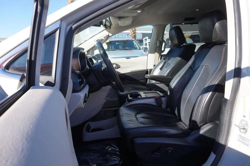 used 2017 Chrysler Pacifica car, priced at $13,998