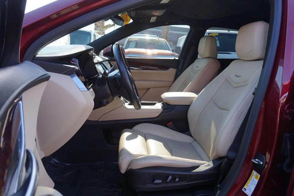 used 2017 Cadillac XT5 car, priced at $18,998