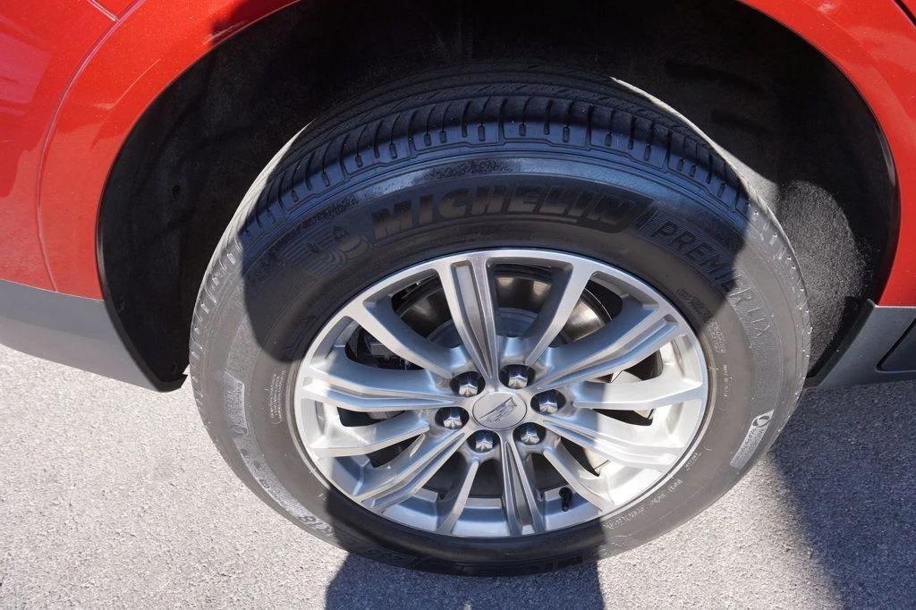 used 2017 Cadillac XT5 car, priced at $18,998