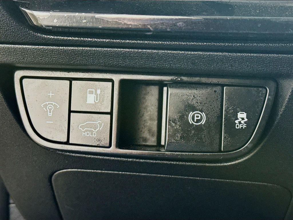 used 2022 Kia EV6 car, priced at $23,190