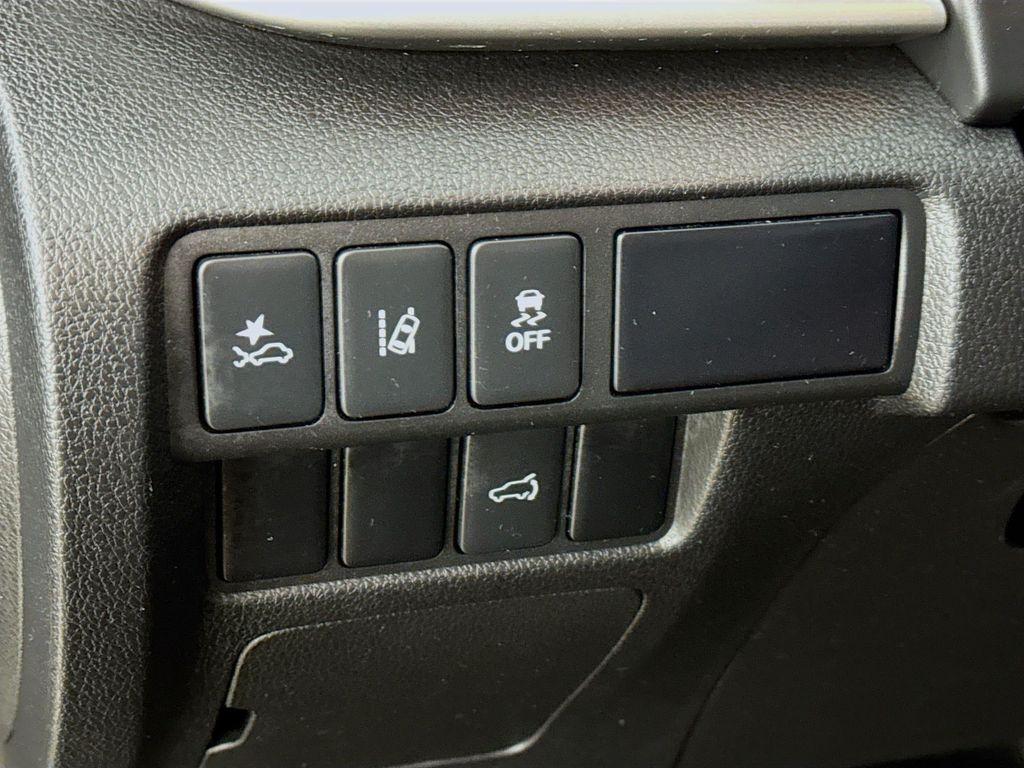 used 2025 Mitsubishi Eclipse Cross car, priced at $20,574