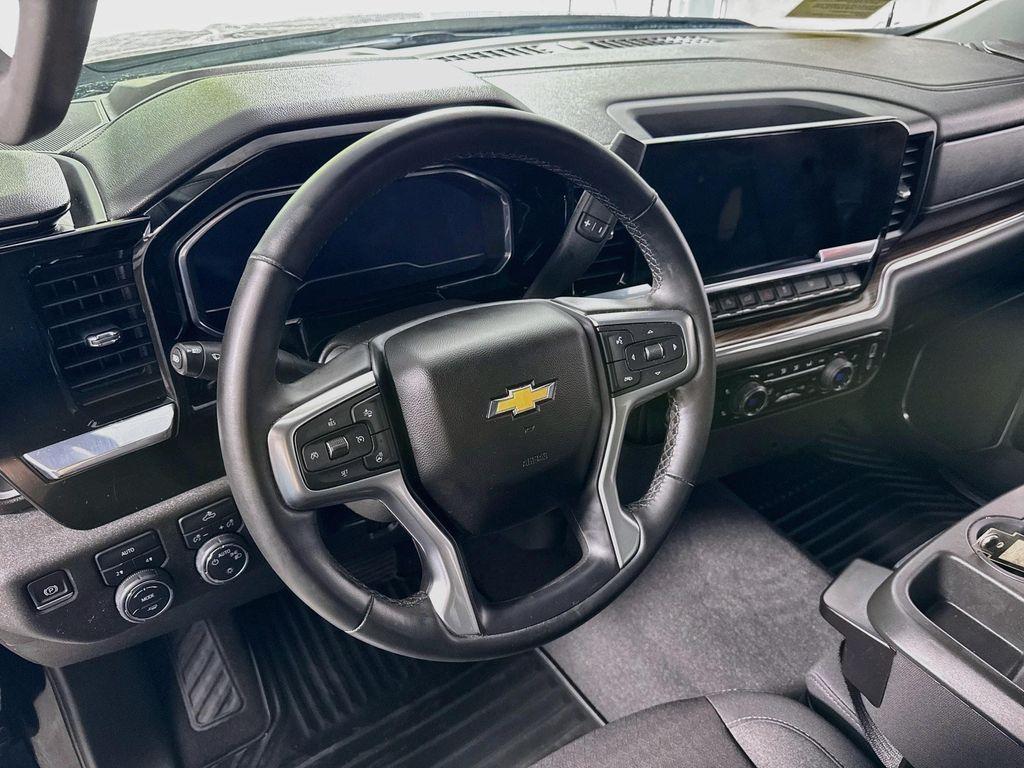 used 2024 Chevrolet Silverado 1500 car, priced at $37,074
