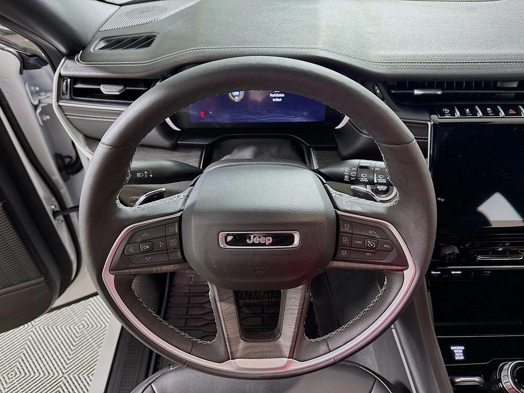 used 2025 Jeep Grand Cherokee L car, priced at $39,490