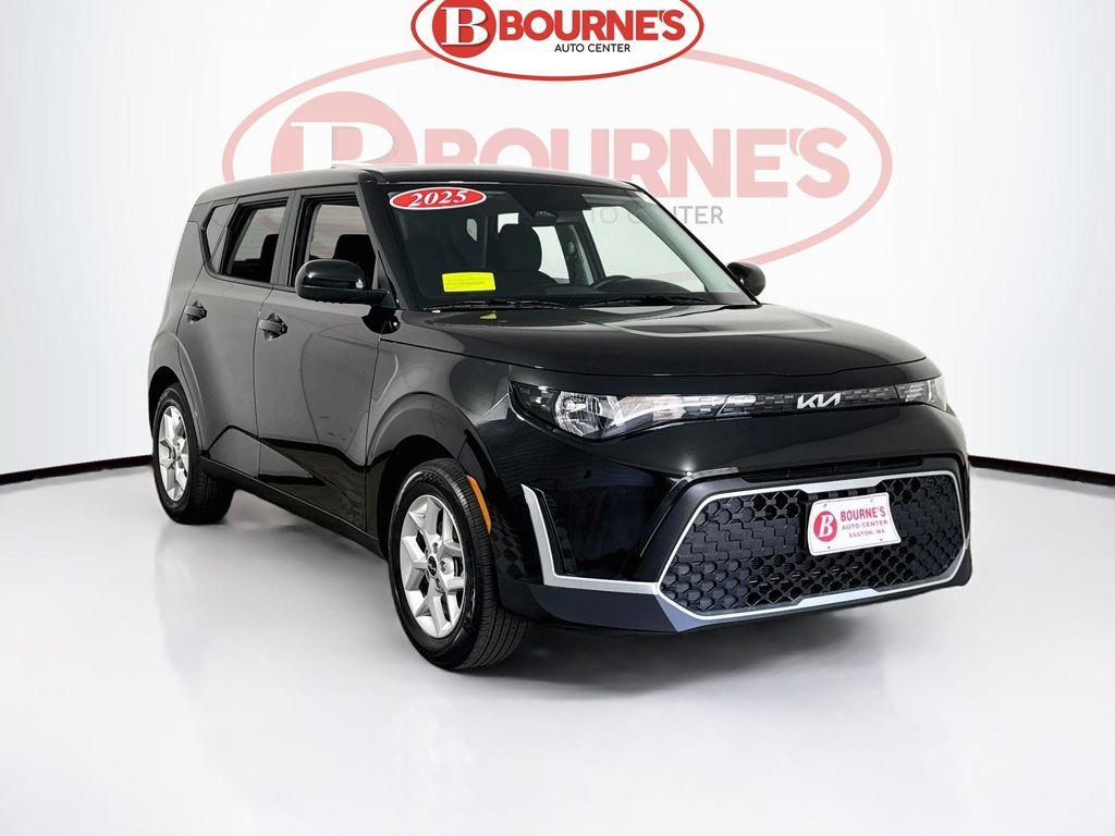 used 2025 Kia Soul car, priced at $20,574