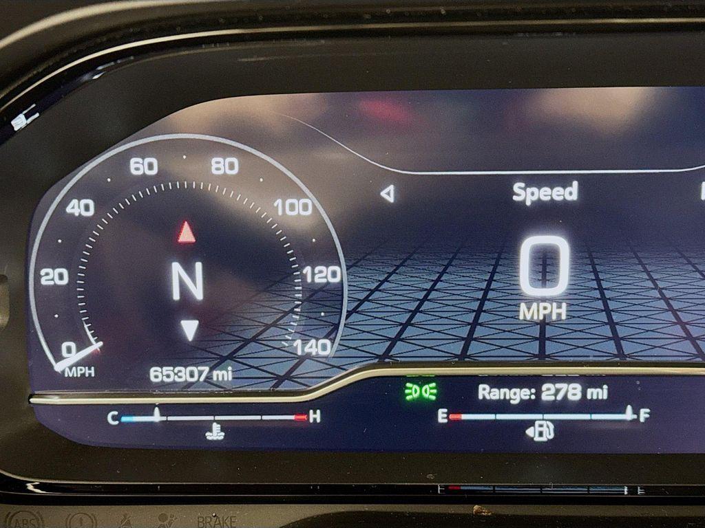 used 2022 GMC Yukon car, priced at $49,990