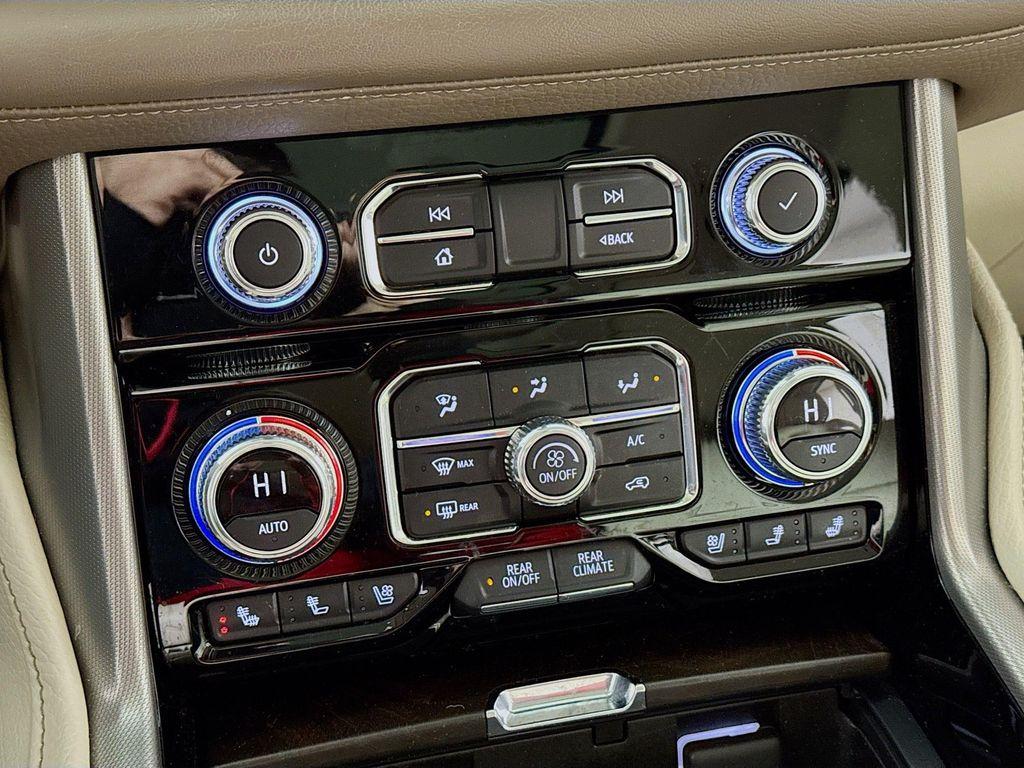 used 2022 GMC Yukon car, priced at $49,990