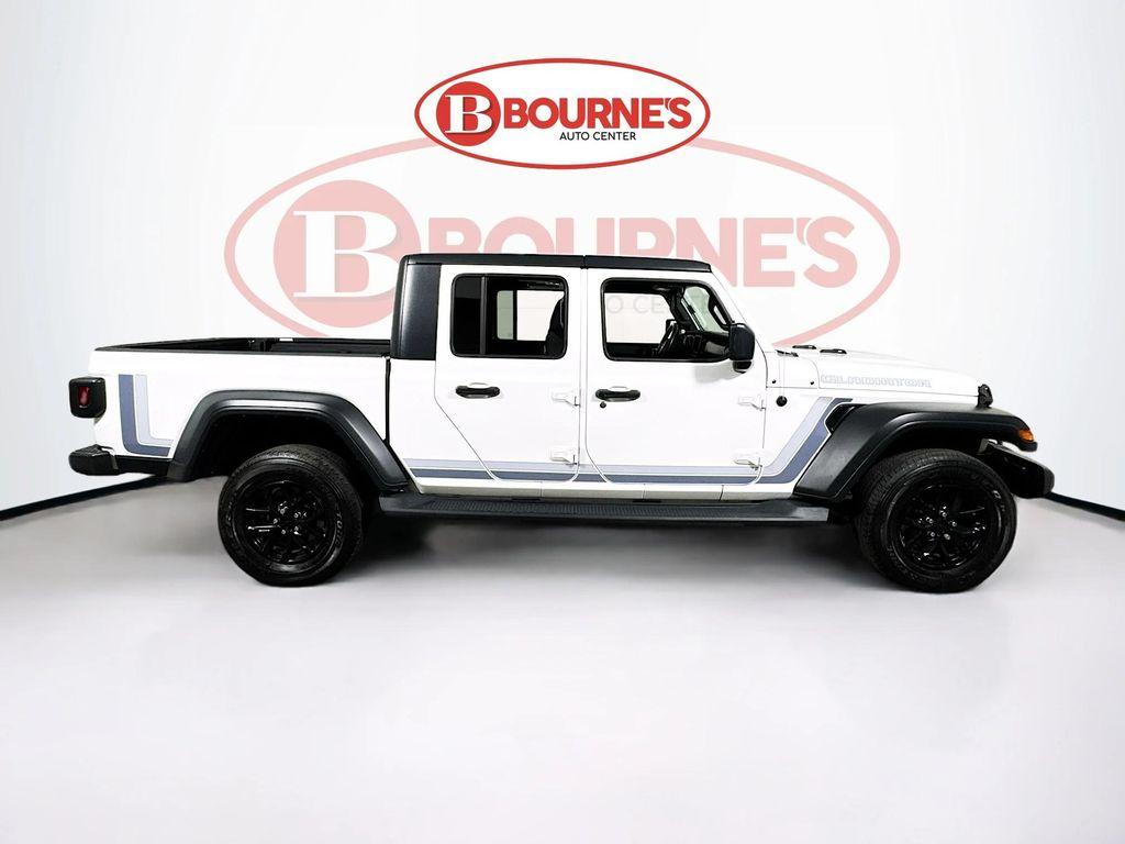 used 2021 Jeep Gladiator car, priced at $27,290
