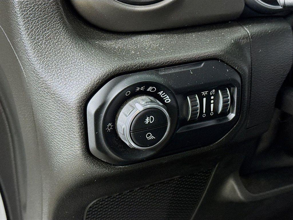 used 2021 Jeep Gladiator car, priced at $27,290