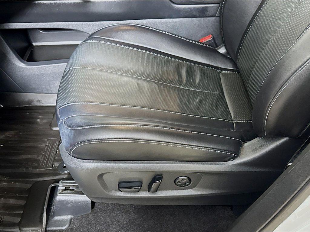 used 2023 INFINITI QX60 car, priced at $30,990