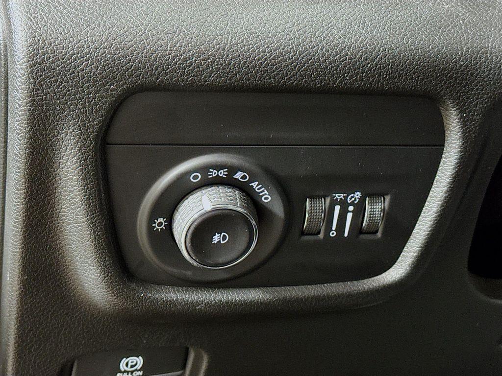 used 2023 Jeep Grand Cherokee car, priced at $30,074