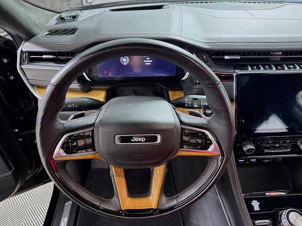 used 2022 Jeep Grand Cherokee car, priced at $38,590