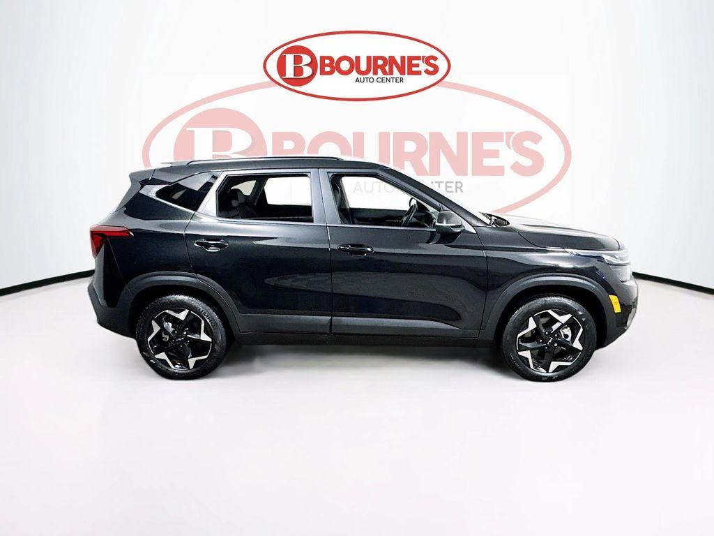used 2025 Kia Seltos car, priced at $24,574