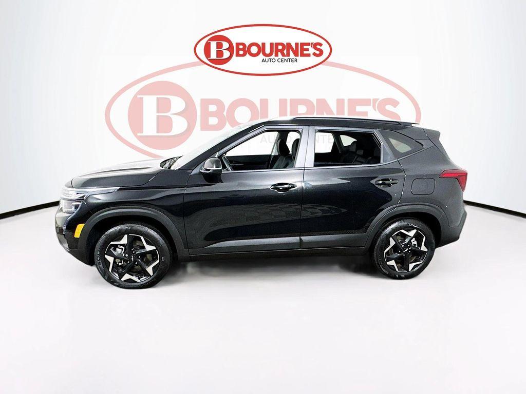 used 2025 Kia Seltos car, priced at $24,574