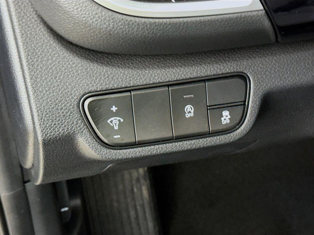 used 2025 Kia Seltos car, priced at $24,574