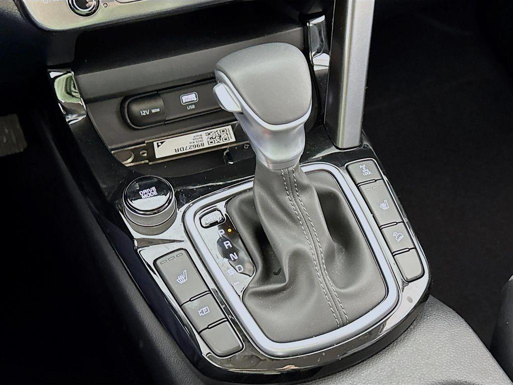 used 2025 Kia Seltos car, priced at $24,574