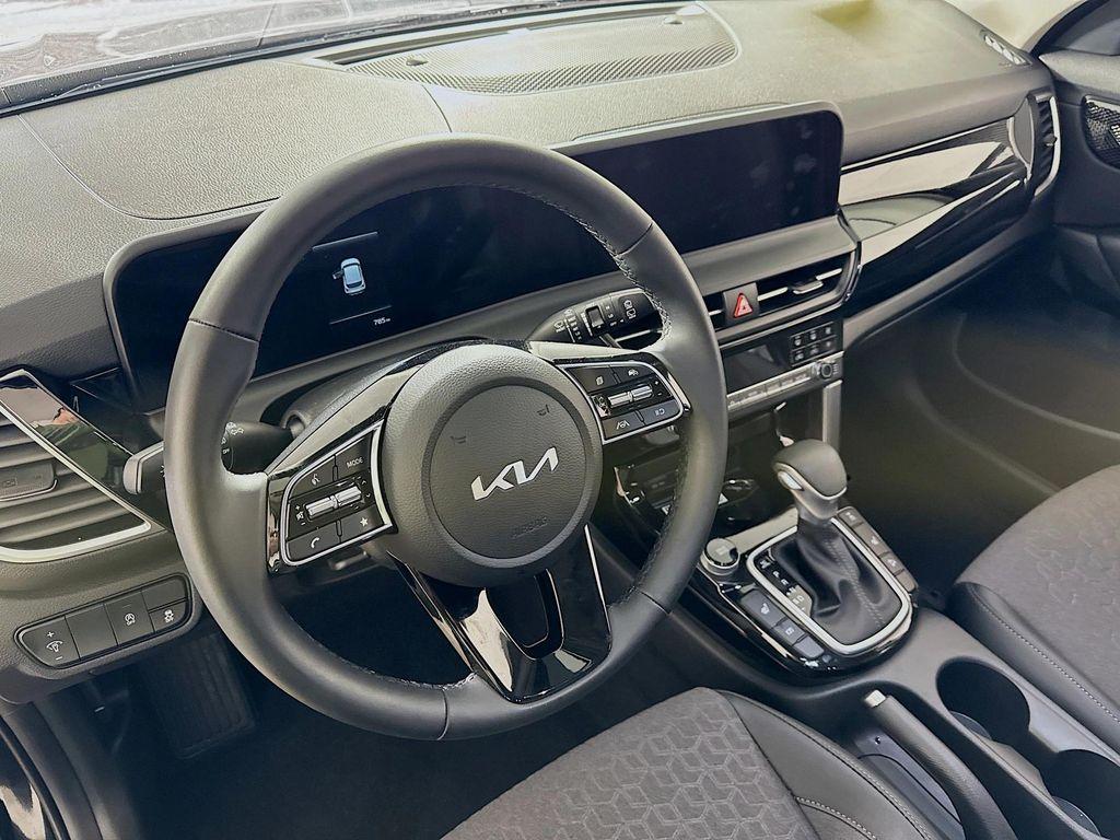 used 2025 Kia Seltos car, priced at $24,574
