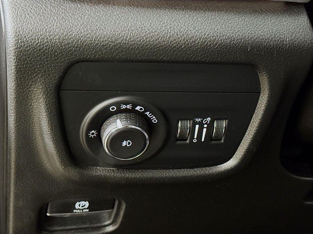 used 2021 Jeep Grand Cherokee L car, priced at $25,990