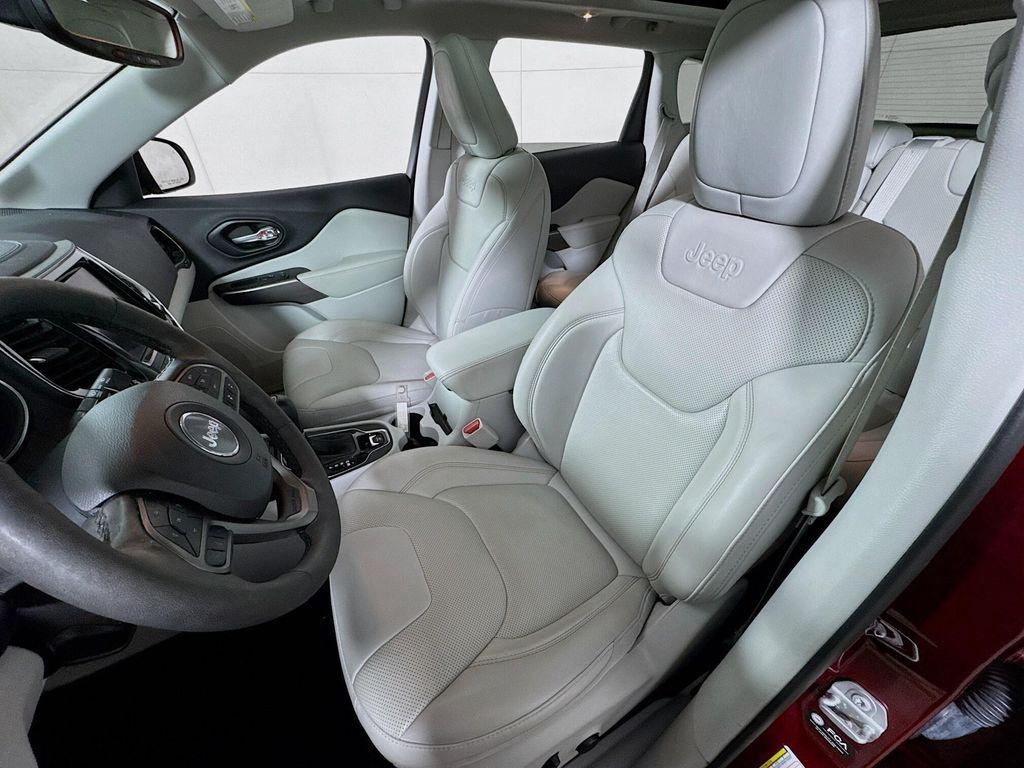 used 2022 Jeep Cherokee car, priced at $22,790