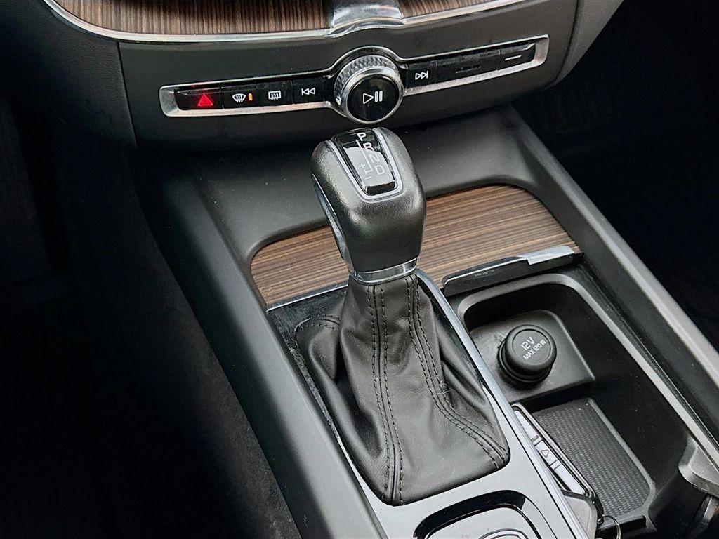 used 2021 Volvo XC60 car, priced at $24,990