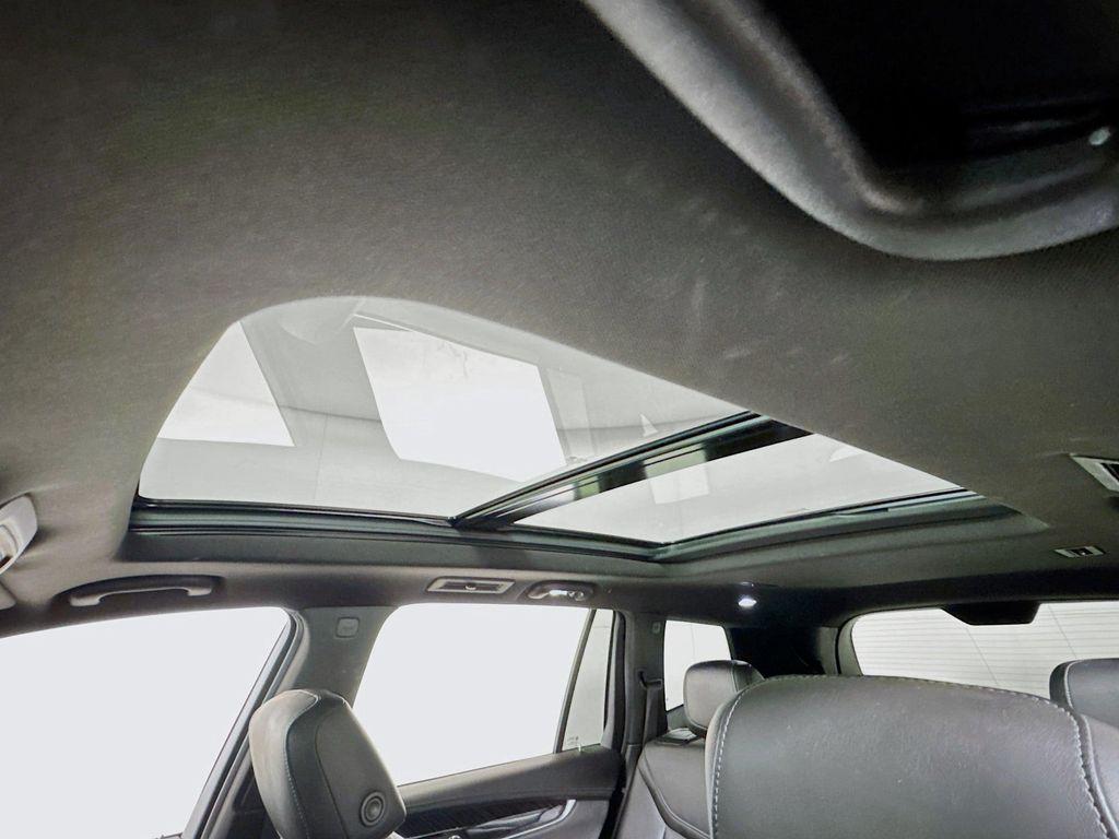 used 2024 Cadillac XT6 car, priced at $22,990